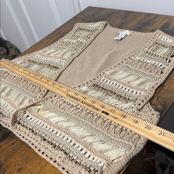 Chicos beige cream crochet detailed vest - Picture 10 of 12